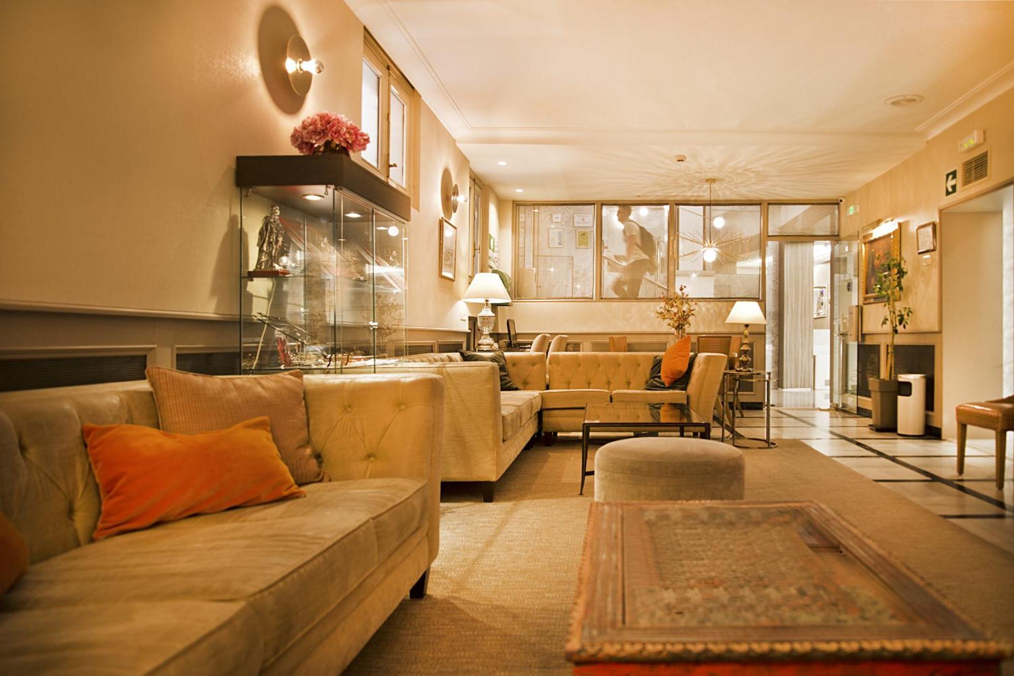 Condes Hotel 3*