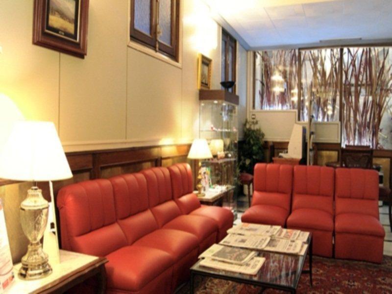 Condes Hotel